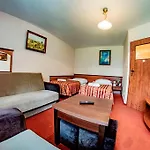 Tatil parkı Dworek Debowko 2*