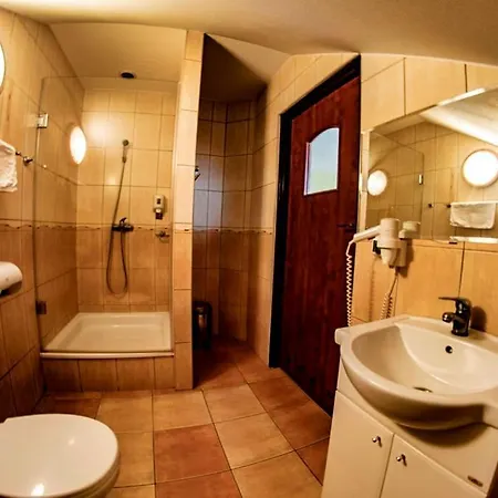 Dworek Debowko Bartoszyce