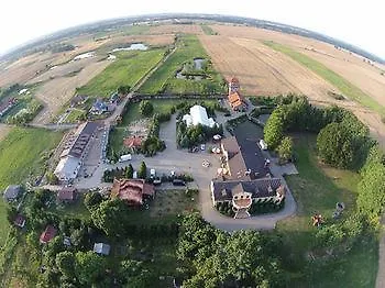 Prázdninový areál Dworek Debowko 2*