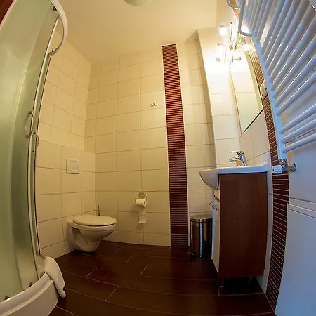 Prázdninový areál Dworek Debowko 2*