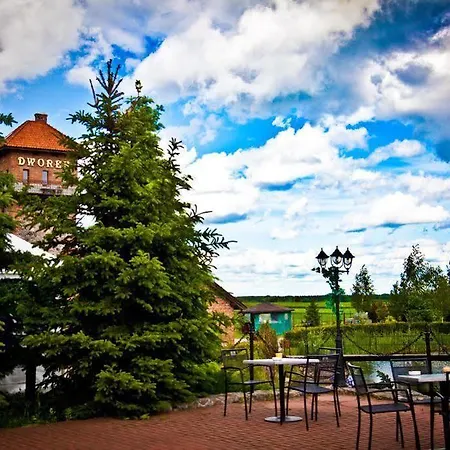 Dworek Debowko Üdülőpark