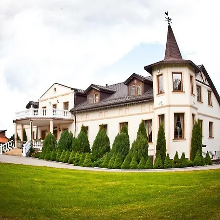 Dworek Debowko Üdülőpark 2*