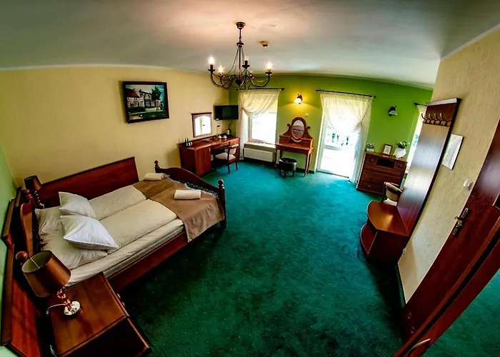 Prázdninový areál Dworek Debowko 2*